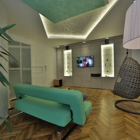 Alek Apartment